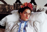 Tracey as Frida, London, 2000. Copyright Mary McCartney