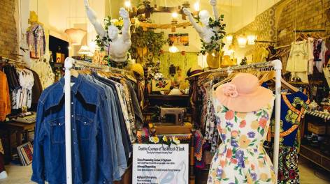 vintage shopping manchestert amateur venezolanas