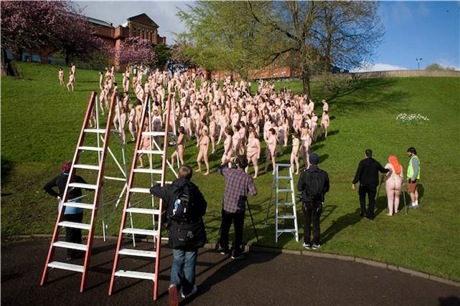 Spencer Tunick Heidy Elainne