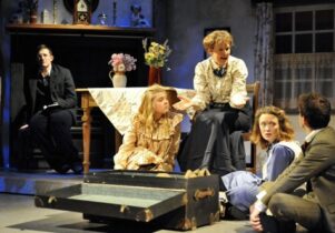 PRESS L-R Ben Ingles, Jennifer English, Claire Webzell, Lucy Kilpatrick and Andy Daniel in The Railway Children