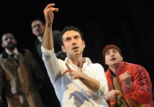 Ben Turner as Amir & Farshid Rokey as Hassan in The Kite Runner (c) Robert Day