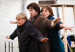 Patrycja Kujwaska, Dominic March & Sarah Wright in Dead Dog in a Suitcase (And Other Love Songs)