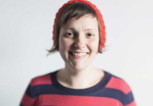 Photo of Josie Long in red beanie