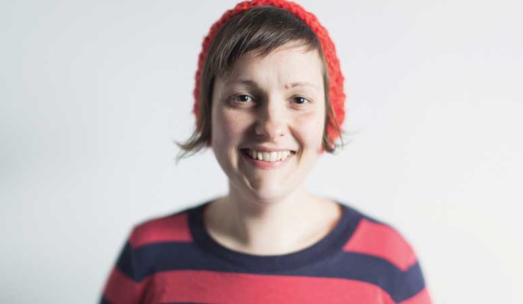 Photo of Josie Long in red beanie