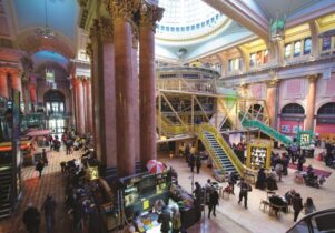 Photo of the interior of the Royal Exchange