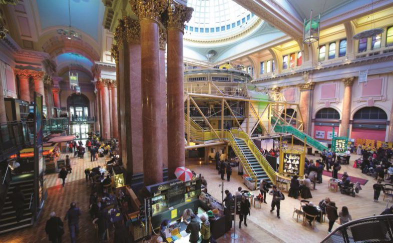 Photo of the interior of the Royal Exchange