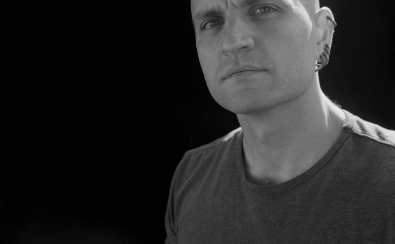Author China Mieville; photo by Katie Cooke.