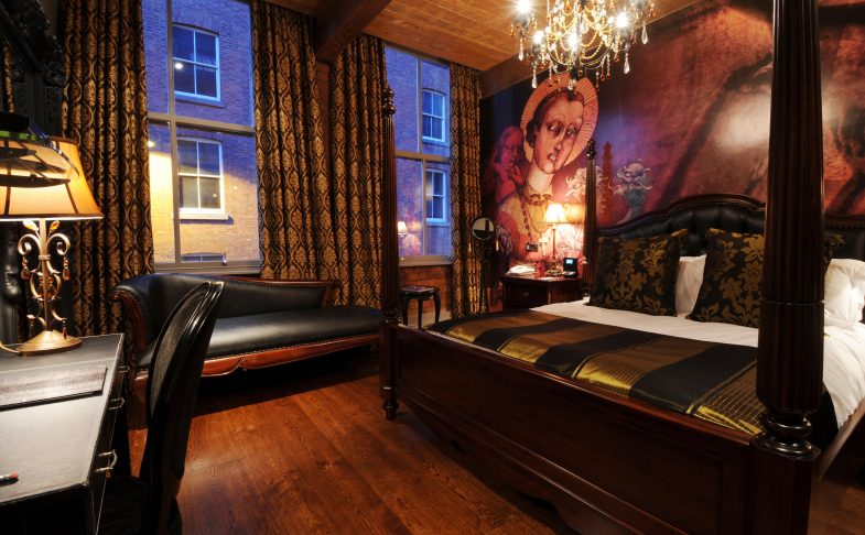 Velvet Hotel