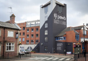 Tŷ Pawb, Wrexham