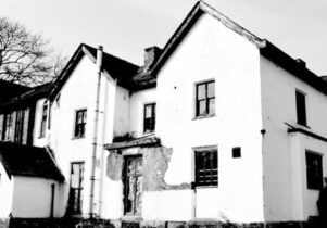 Fell at Antwerp Mansion