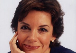 Author Michelle Paver.