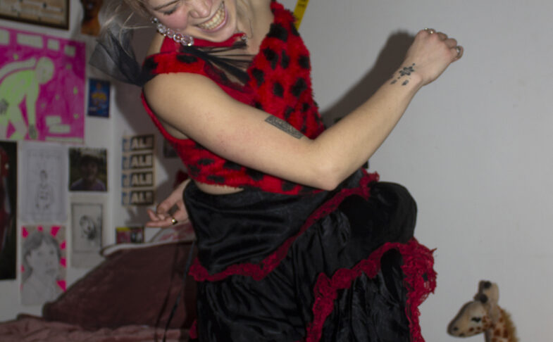 ‘if we can't all dance, I don't wanna be a part of ur world :))))’: Stephanie Francis-Shanahan – Online with Open Eye Gallery