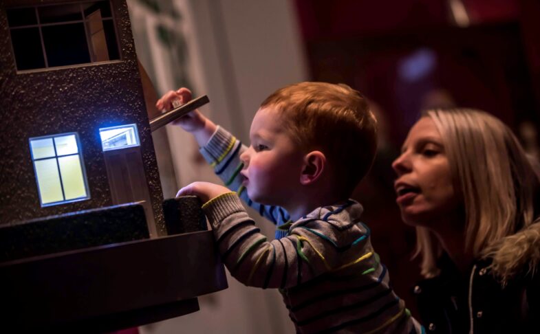 Ideas Worth Exploring with People's History Museum