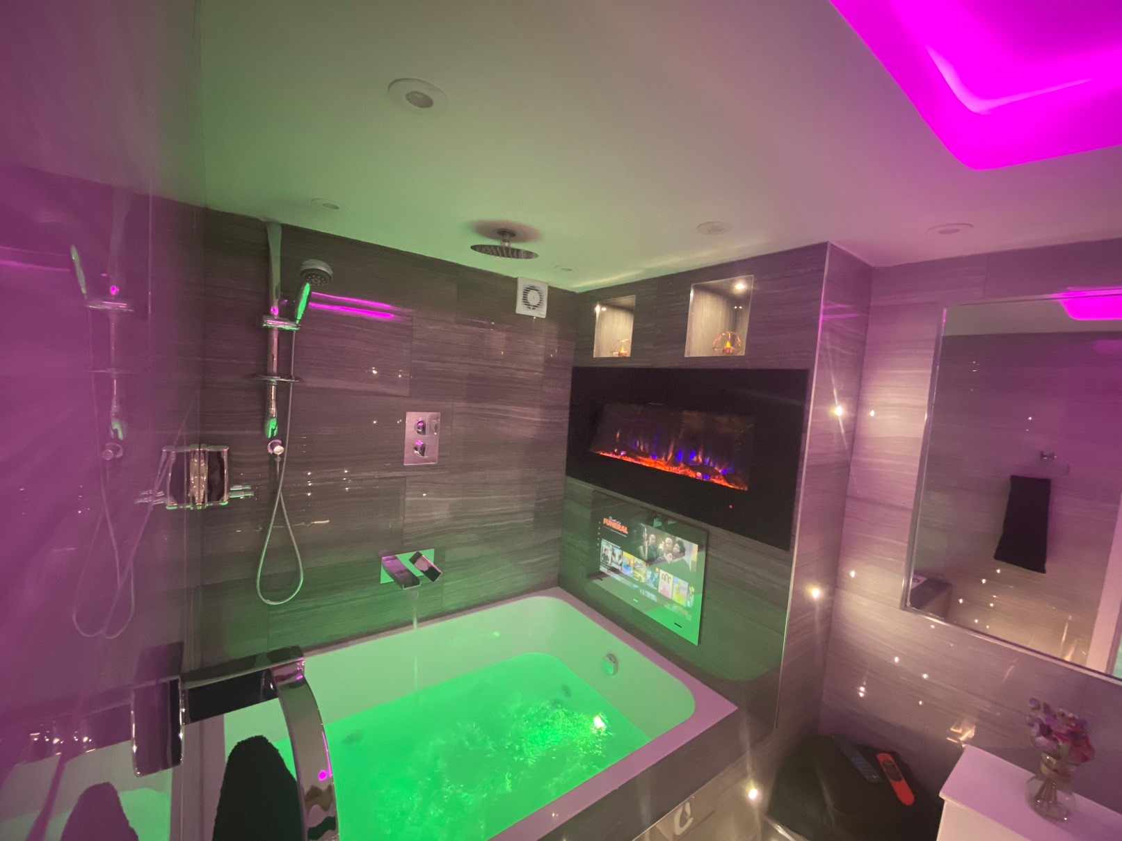 Serenity Apartments, Places to stay in Bradford Creative Tourist