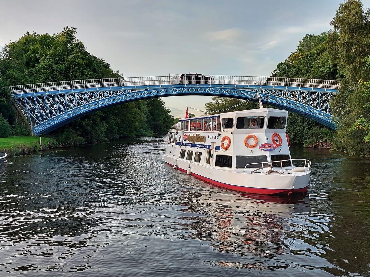 boat trips from chester