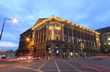 St George's Hall in Bradford at night