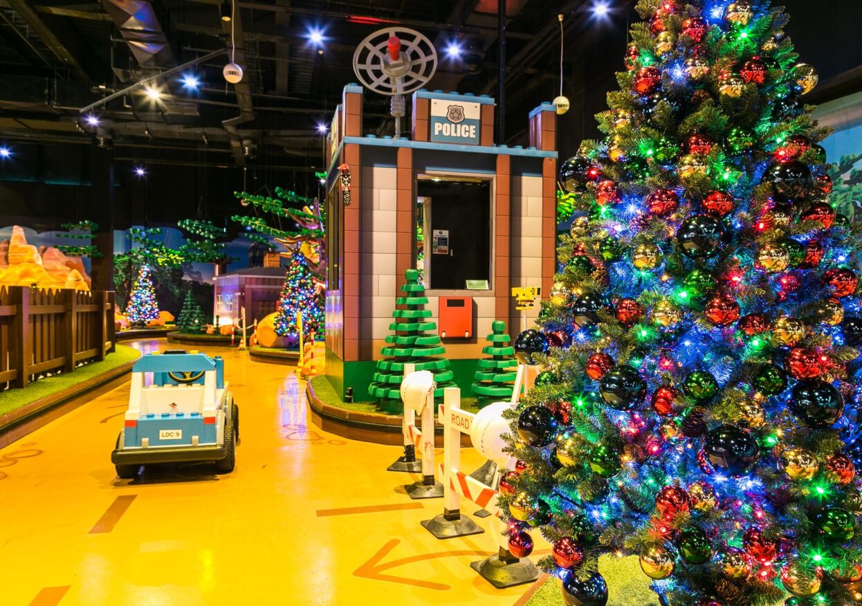 Christmas Bricktacular at LEGOLAND® Families Creative Tourist