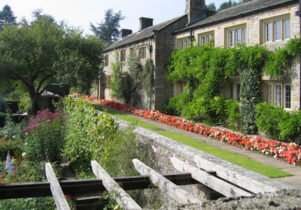 york tourist walks