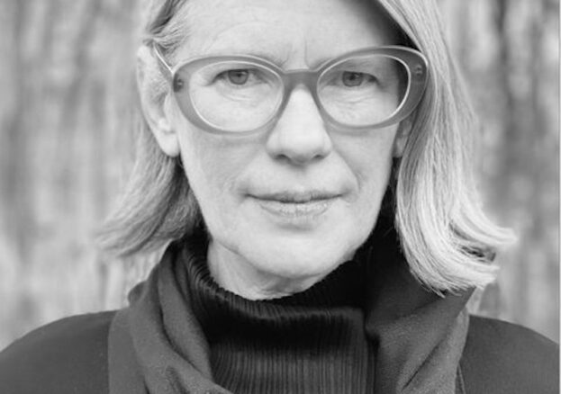 Lisa Robertson