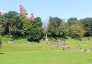 Avenham and Miller Parks