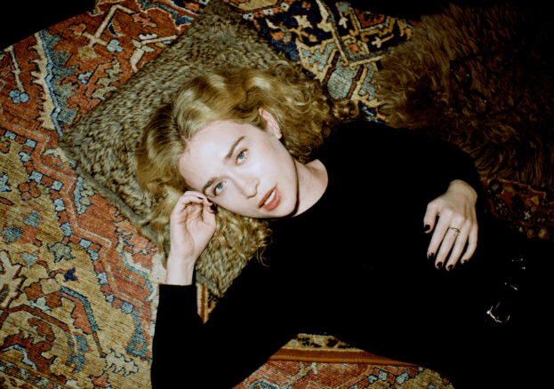 Blondshell by Hannah Bon.