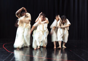 Bloom Chameleon Dancers