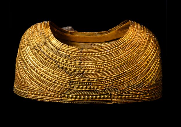 NML Treasure - Mold Cape