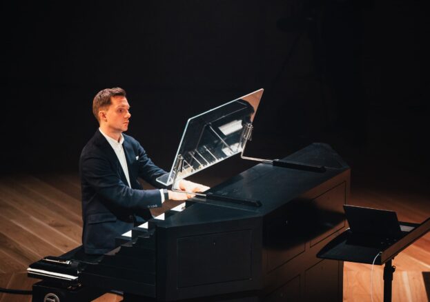 James McVinnie
