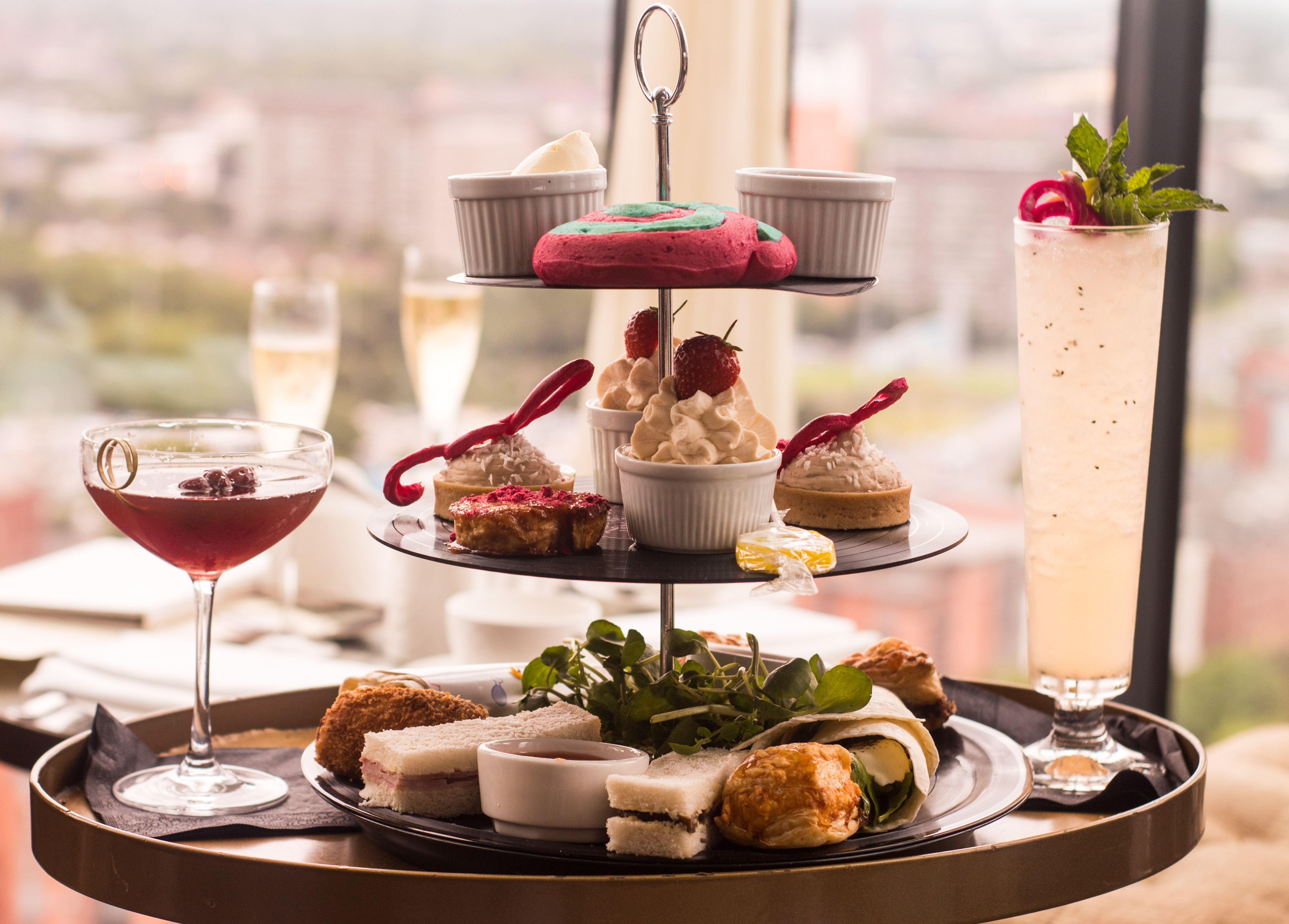 Famous Places To Eat And Drink In London Famous Places To Eat And Drink In London